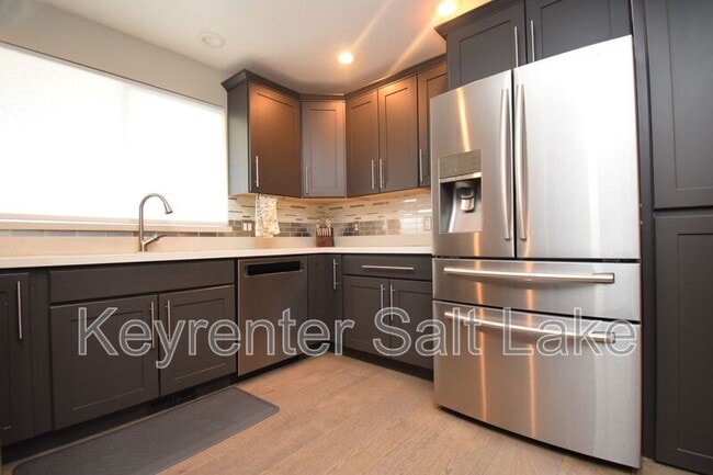 Building Photo - 1814 Whisperwood Cir