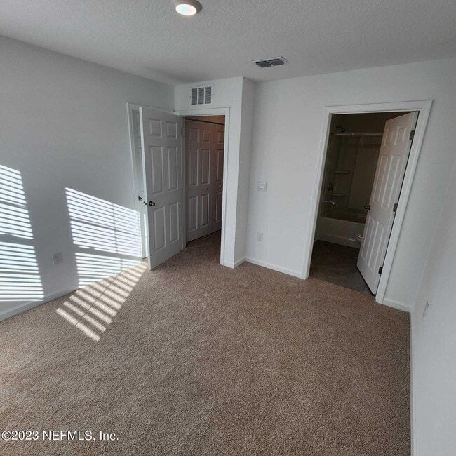 Building Photo - 8409 Zenith Cir