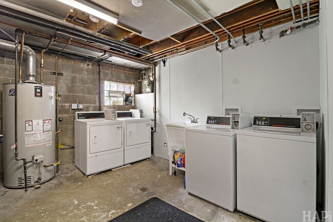 Building Photo - 2735 N 73rd Ct