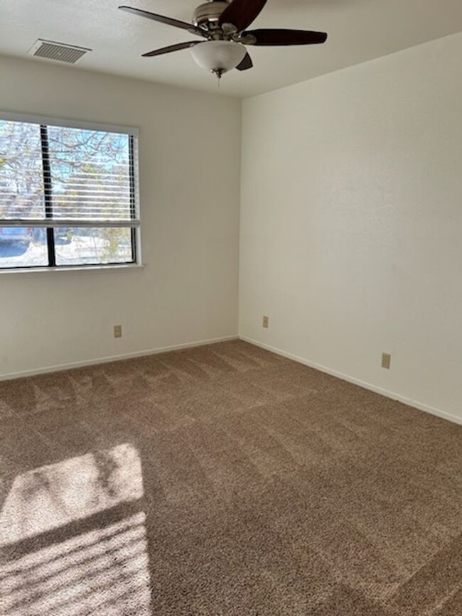 Building Photo - Please Contact VAUGHN REALTY to set up an ...