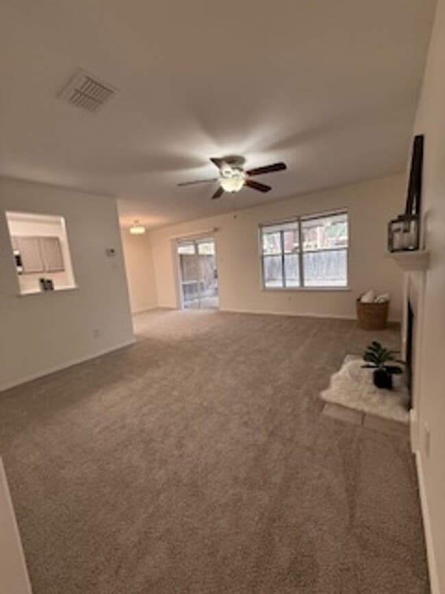 Building Photo - Gated Community Near Medical Center