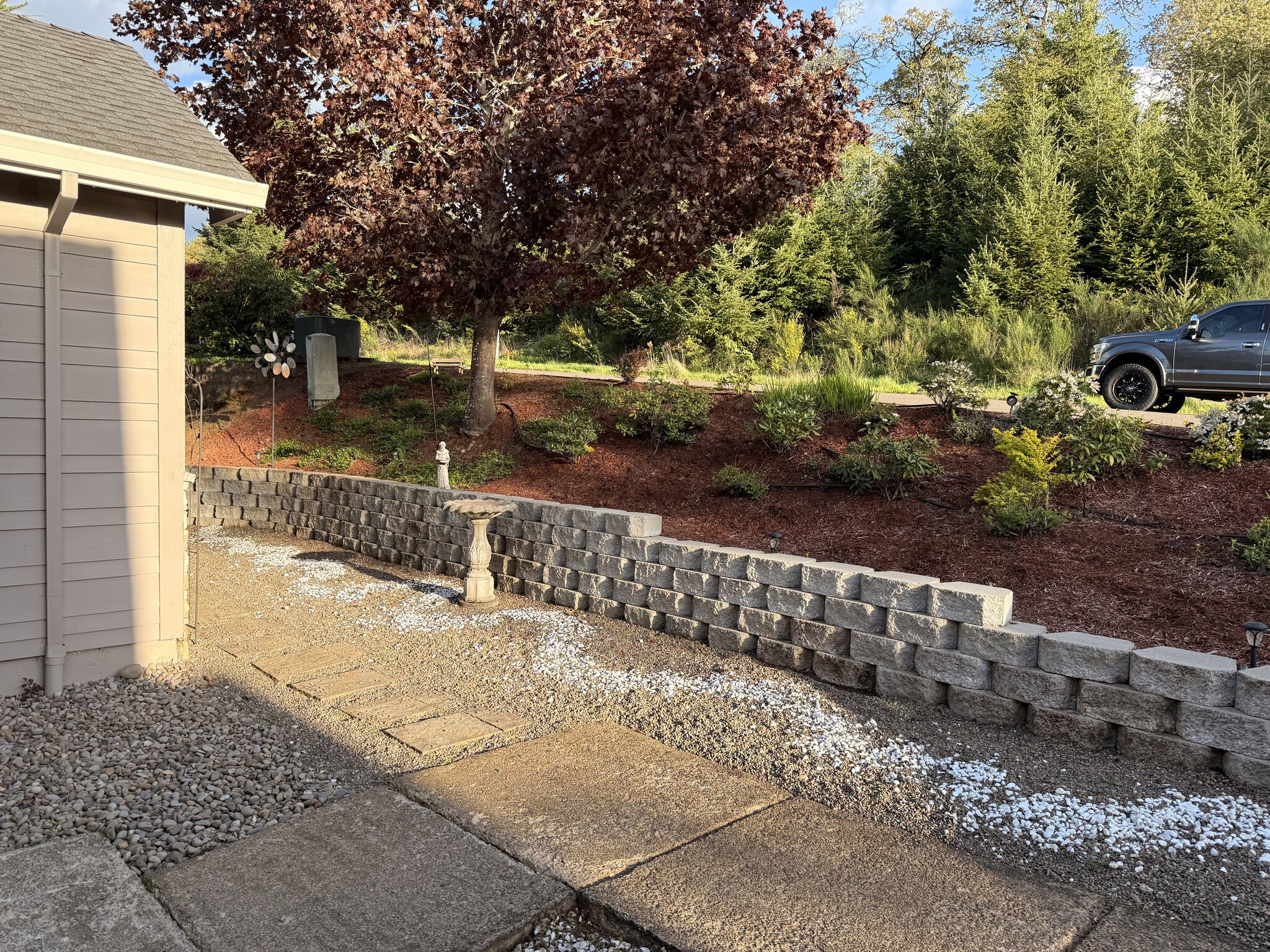 Building Photo - 449 La Cresta Dr SE