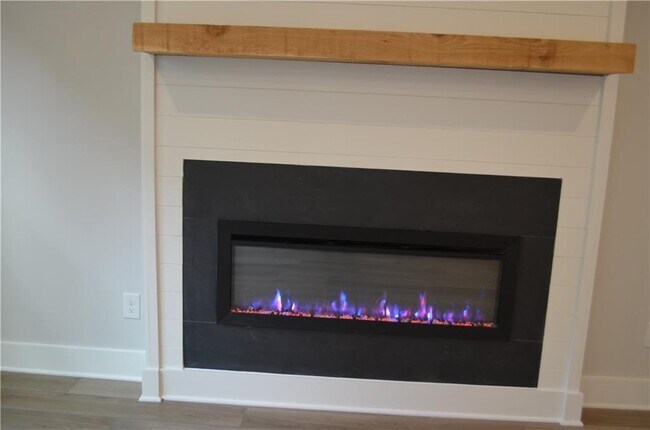 Building Photo - 28 Trace Blf