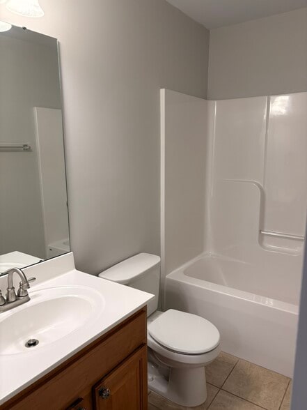 Bathroom 3-Level 3 - 123 Chelsea Park