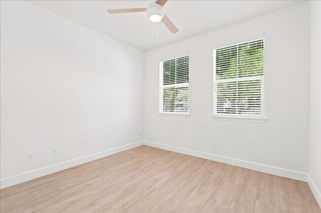 Building Photo - 3169 Parkham Dr