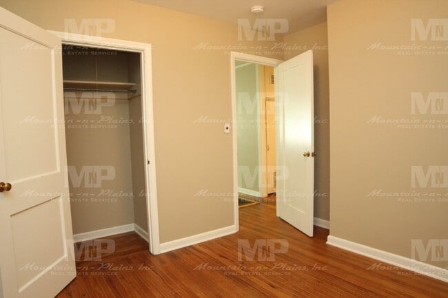 Building Photo - 230 N Whitcomb St