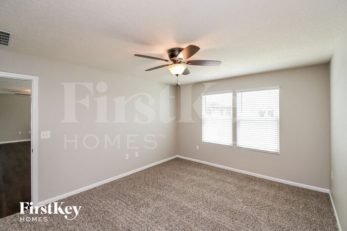 Building Photo - 3535 Shiner Dr