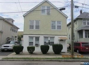 Building Photo - 151 West St