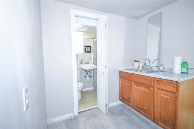 Building Photo - 4937 S Miro St