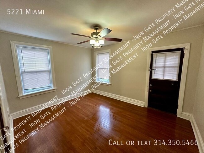 Building Photo - 5221 Miami-