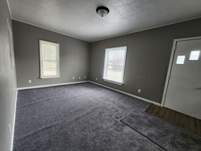 Building Photo - 551 Indiana St