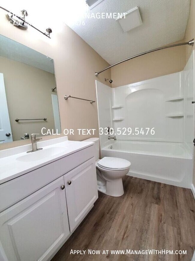 Building Photo - 2507 Zircon St NE