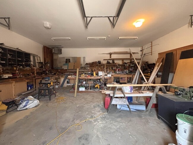 Building Photo - 0 Hidden Ln