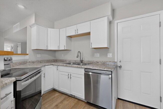 Building Photo - 5821 Stratford Ave NW