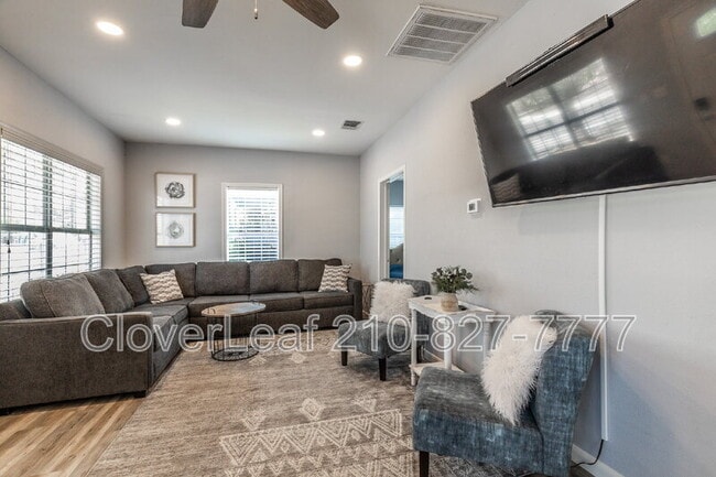 Building Photo - 210 Dumoulin Ave