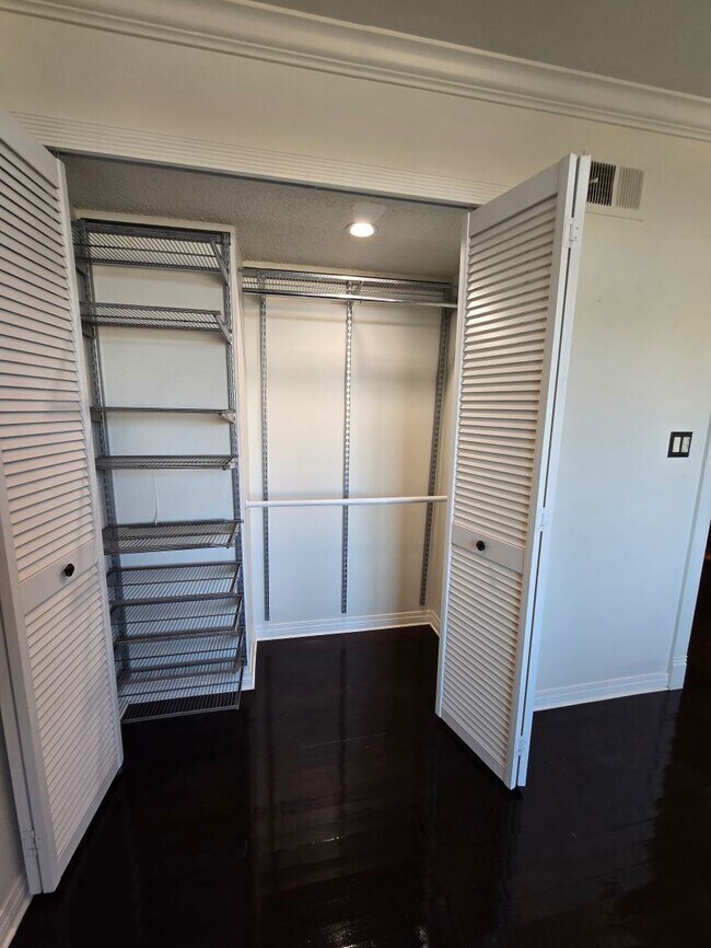 Building Photo - 4312 Spindrift Way