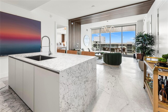 Building Photo - 5775 Collins Ave