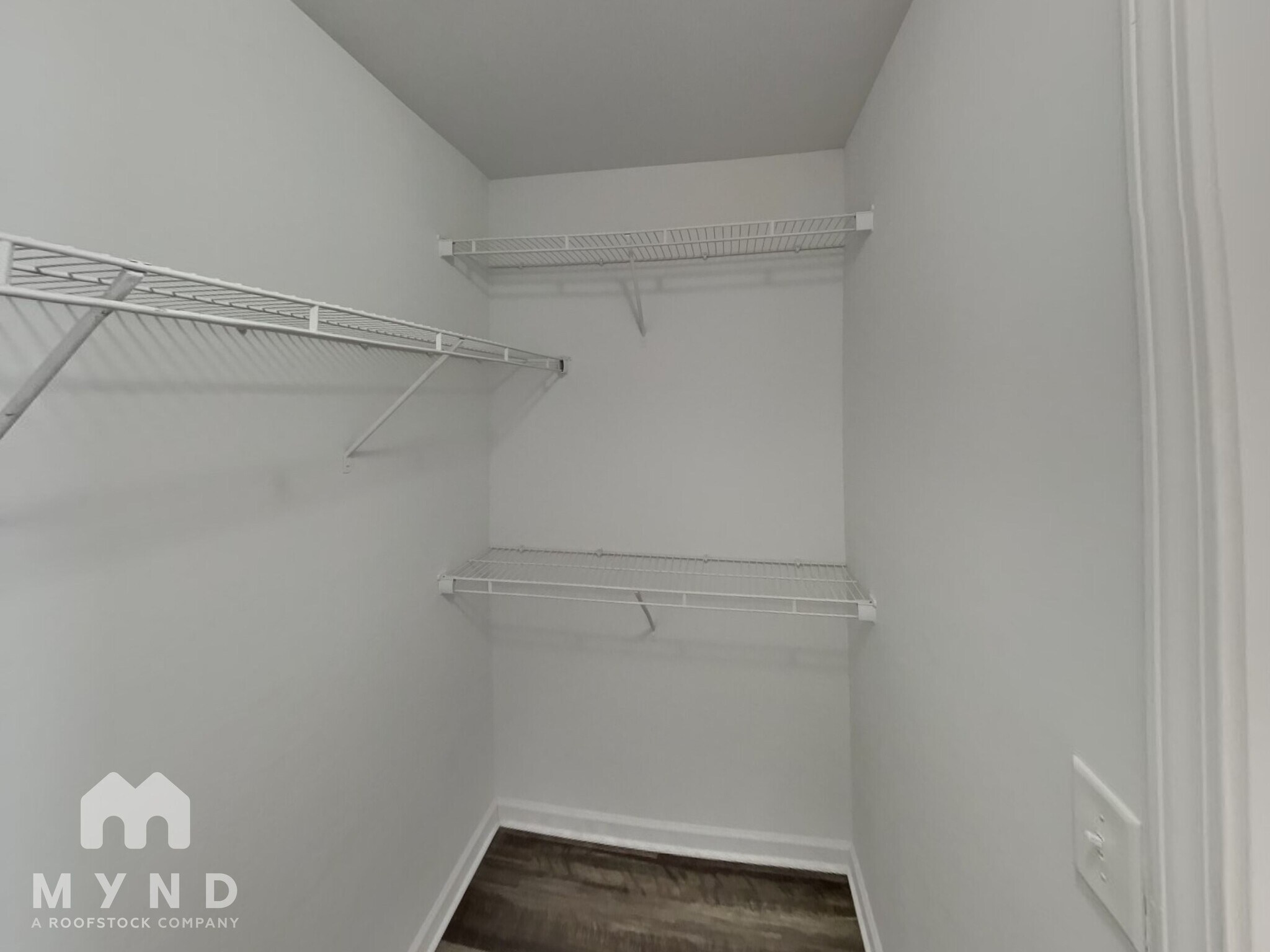 Building Photo - 136 Creekstone Ct