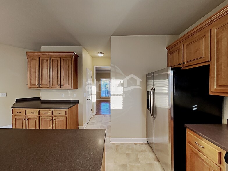 Building Photo - 2091 Lequire Ln