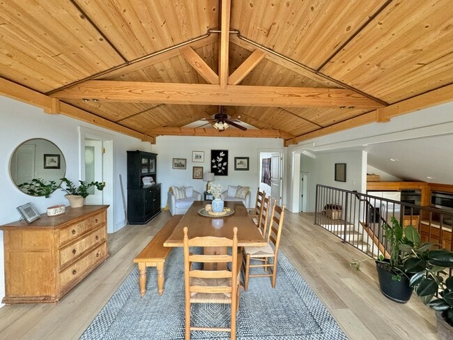 Building Photo - 3730 Roblar Ave