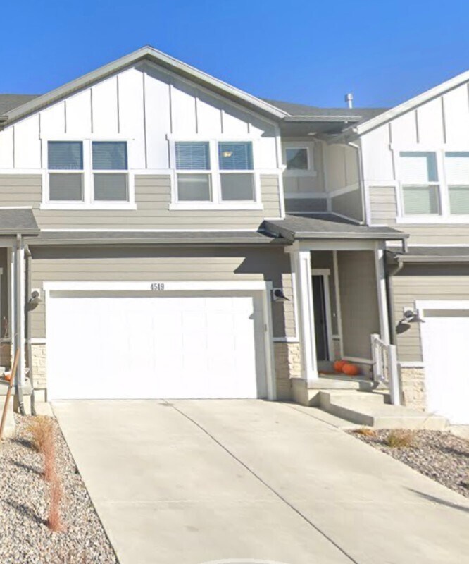 Building Photo - 4515 E Hurstbourne Dr