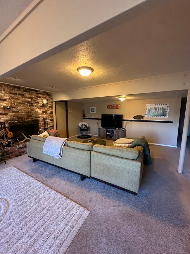 Building Photo - 520 Olympic Ave