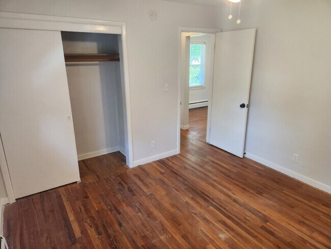 Building Photo - 2822 Kingman Blvd