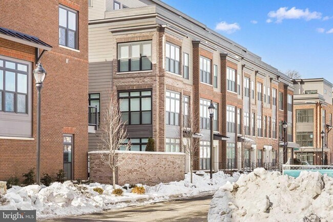 Building Photo - 5502 Topaz Ln