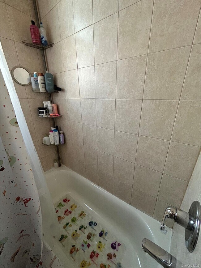 Building Photo - 31-05-31-33 33rd St