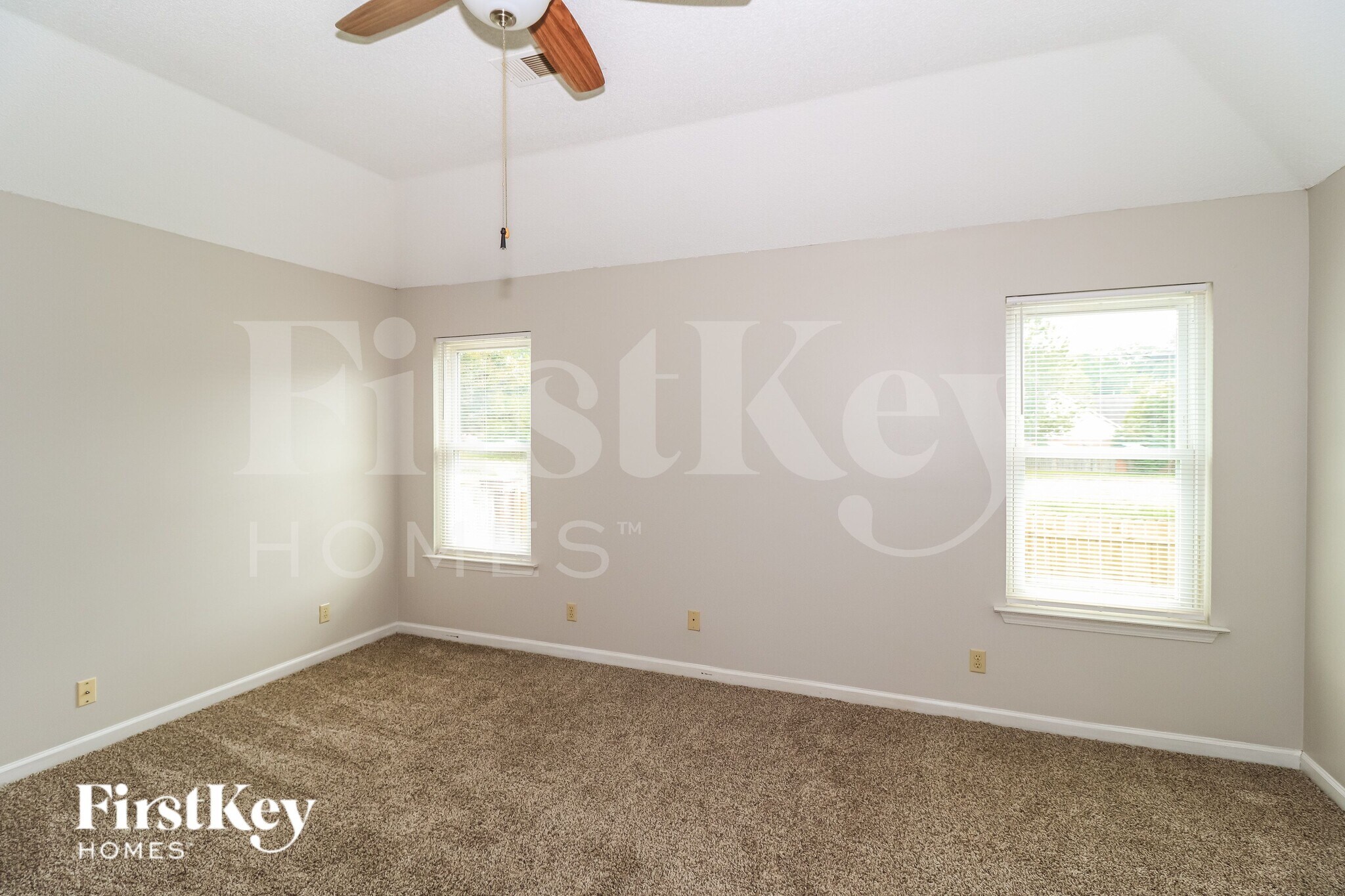 Building Photo - 982 Dusty Cove