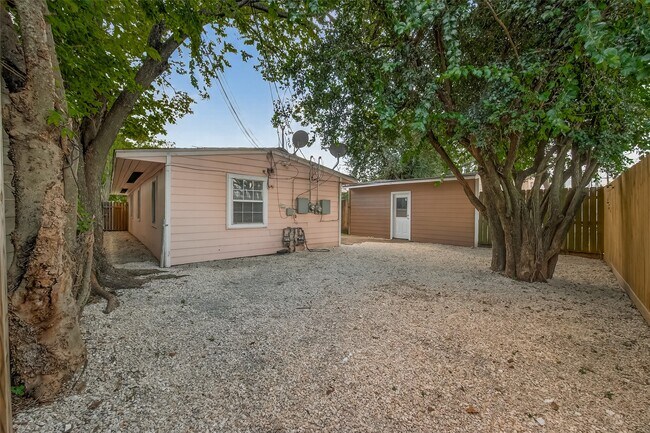 Building Photo - 3928 Childress St