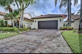 Building Photo - 22595 Esplanada Cir