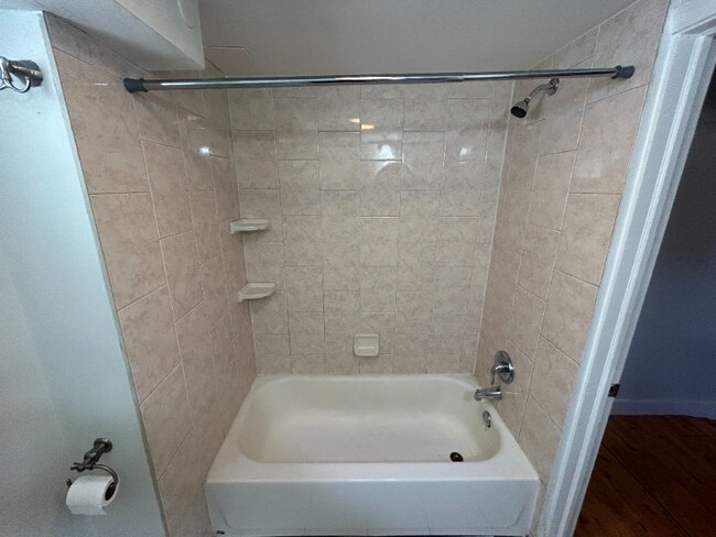 Building Photo - 2418 Old Welsh Rd