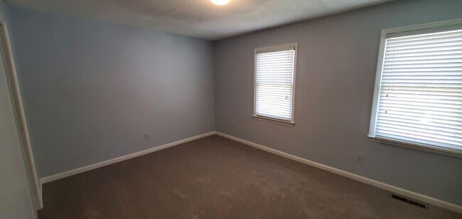 Building Photo - 1103 Yellowbell Pl