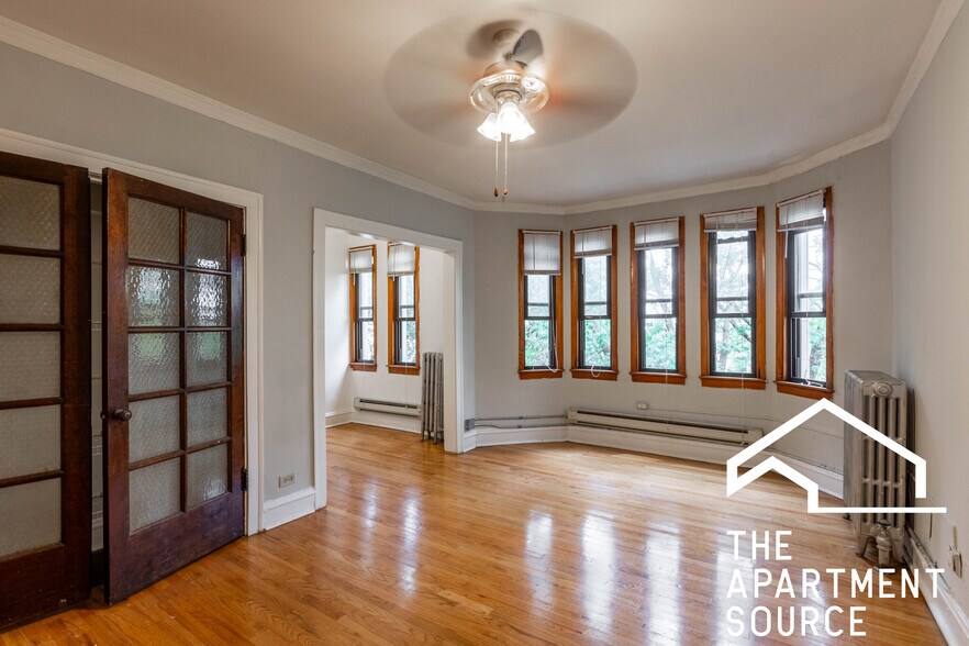 Primary Photo - 4635 N Paulina St