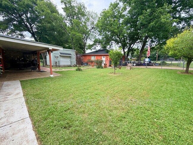 Building Photo - 1226 Linkwood Ln