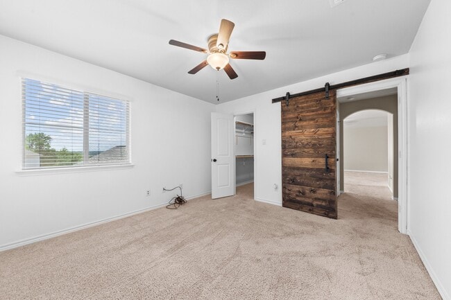 Building Photo - 5705 Fenton Ln