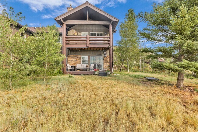 Building Photo - Cove Canyon Cutie!!
