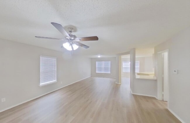 Building Photo - Modern 4-Bedroom Sanctuary in a Sought-After Location