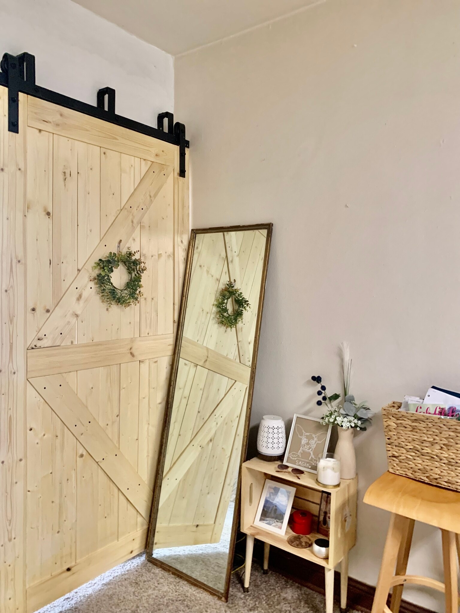 Building Photo - 636 State St