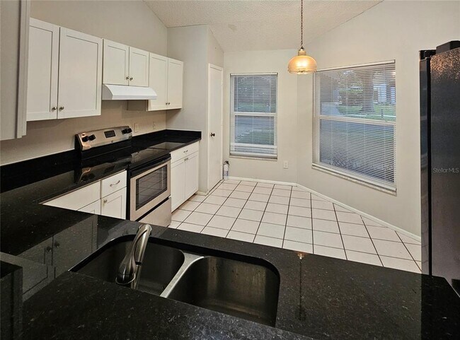 Building Photo - 6560 Whirlaway Cir