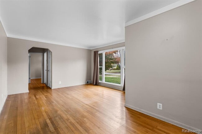 Building Photo - 1203 Hickory Ave