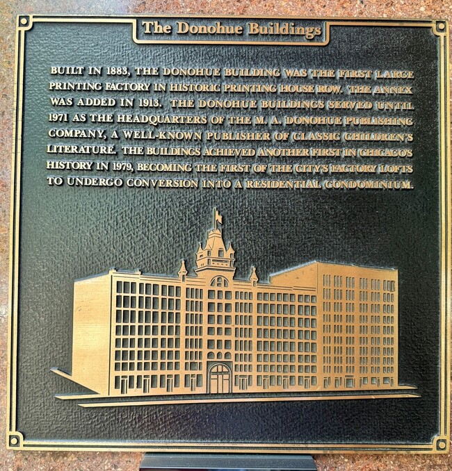 Building Photo - 711 S Dearborn St