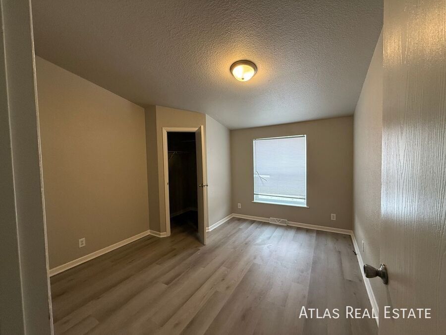 Building Photo - 2990 W C St