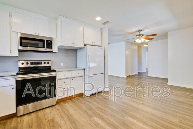 Building Photo - 1034 Tulane Dr