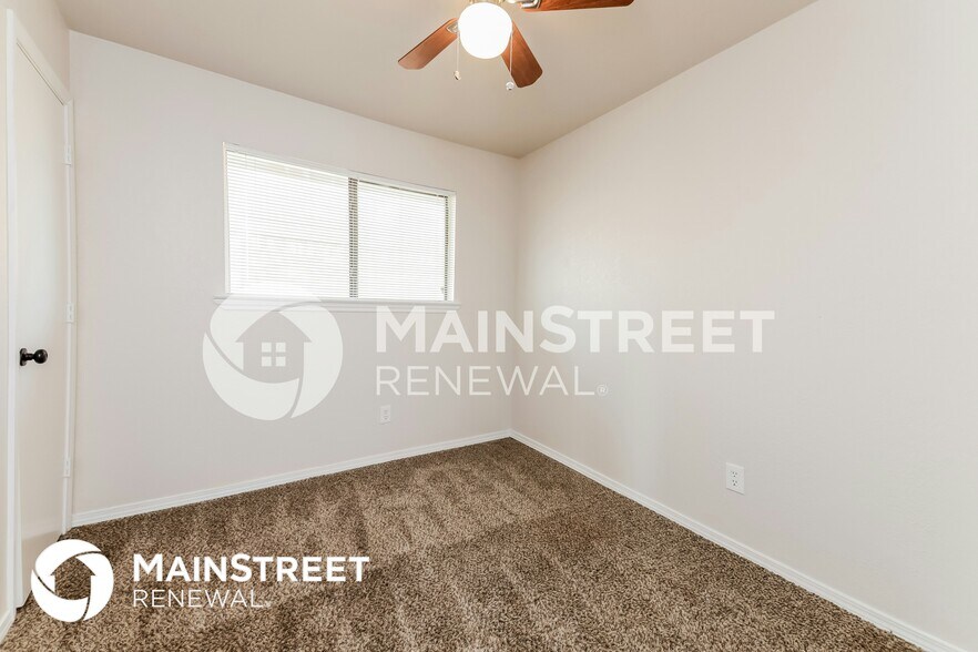 Building Photo - 2605 Silverthorne Dr