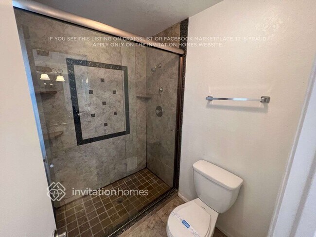 Building Photo - 7019 N 28th Ave