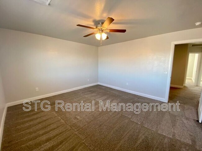 Building Photo - 3132 S Relic Ridge Dr