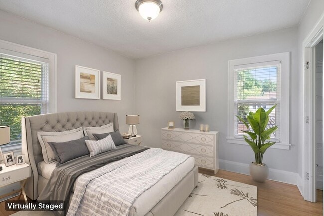 Building Photo - 5004 Oliver Ave S