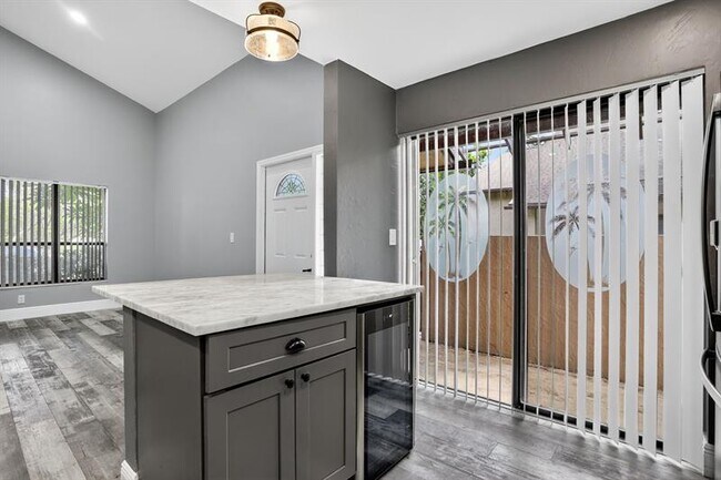 Building Photo - 2242 NW 39th Ave